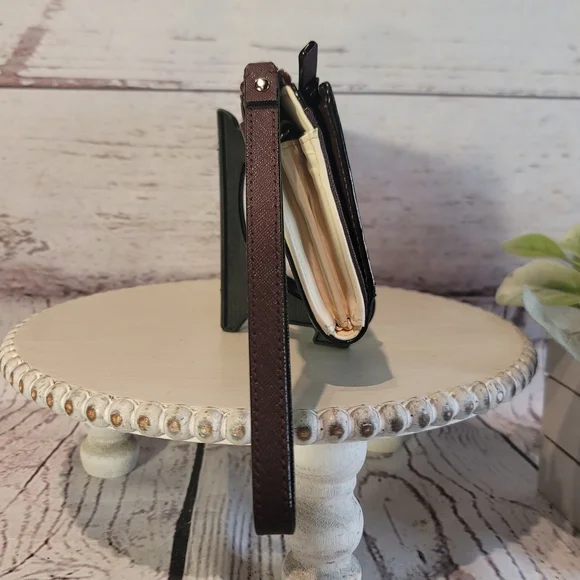 NWOT Kate Spade Schuyler Burgundy Large Continental Wallet Wristlet - Picture 4 of 12